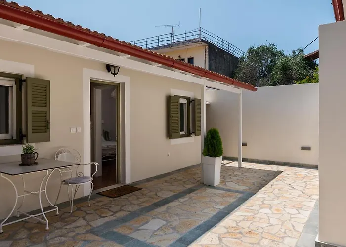 Als By Konnect, 900m From איפסוס